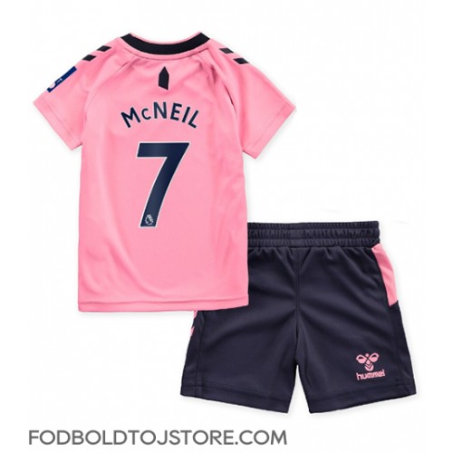 Everton Dwight McNeil #7 Udebanesæt Børn 2022-23 Kortærmet (+ Korte bukser)